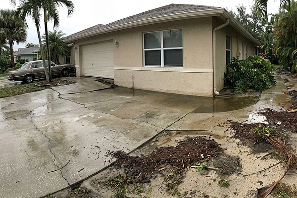 Are Uneven Driveways in Orlando Causing Drainage Problems?