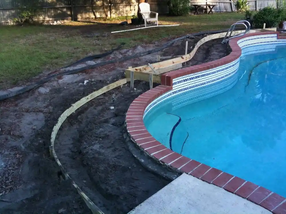 outdoor-pool-concrete-1000w