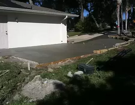 pouring-concrete-3-1200h1